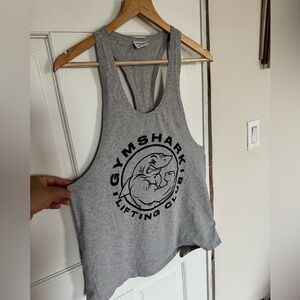 Gym shark lifting tank size L